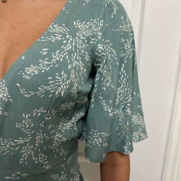 Princess Polly The Louis Romper in Sage (US 0) - Picture 5 of 6